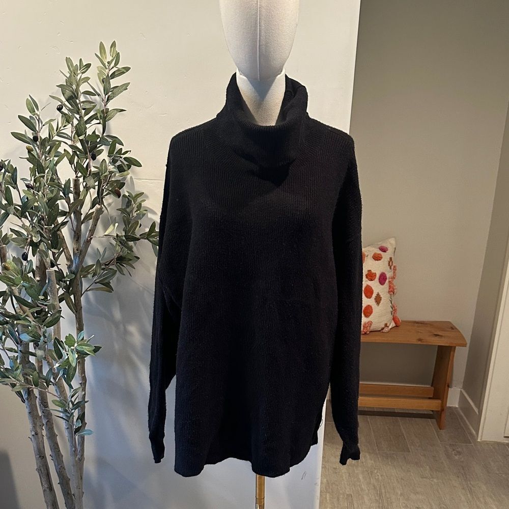 Free People Black Ribbed Softly Structured Tunic‎ - Picture 4 of 7
